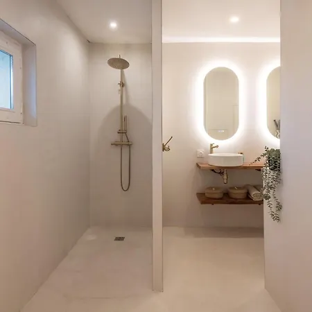 La Roche Etoilee - Jacuzzi Villa